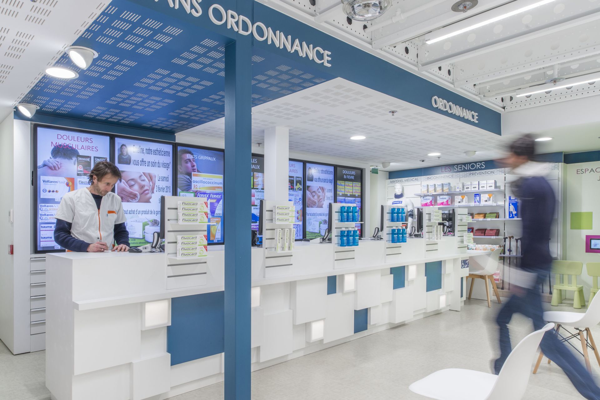 Renovation pharmacie la roche sur yon