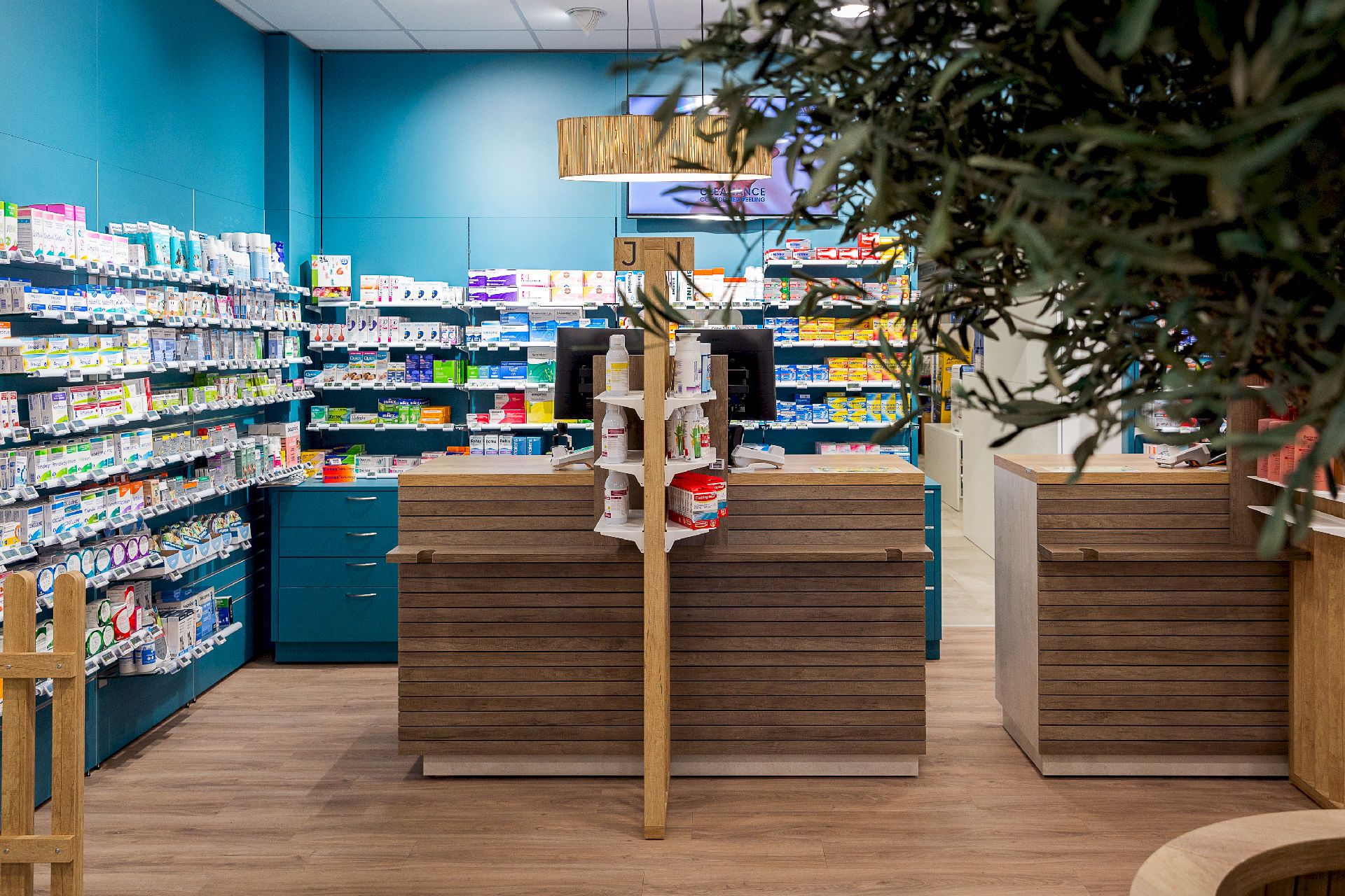Pharmacie agencement mobilier vente architecture rénovation extension design aménagement design 4